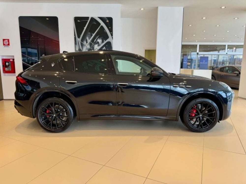 Maserati Grecale nuova a Torino (5)