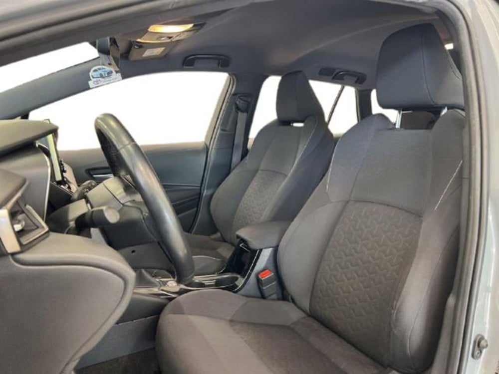 Toyota Corolla Touring Sports usata a Vercelli (12)