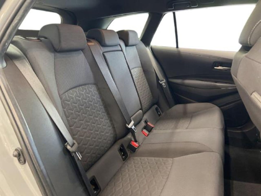 Toyota Corolla Touring Sports usata a Vercelli (8)