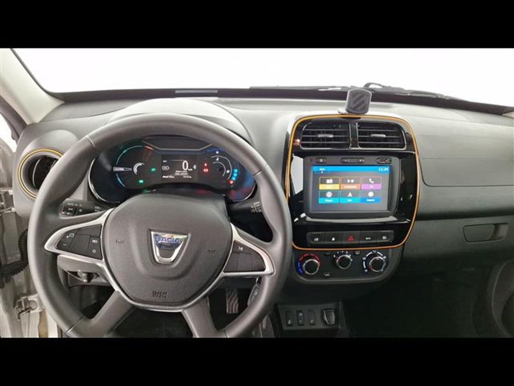 Dacia Spring usata a Milano (10)
