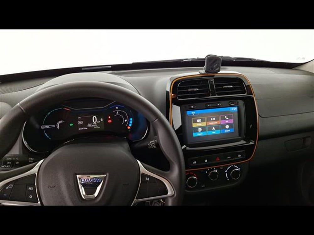 Dacia Spring usata a Milano (14)