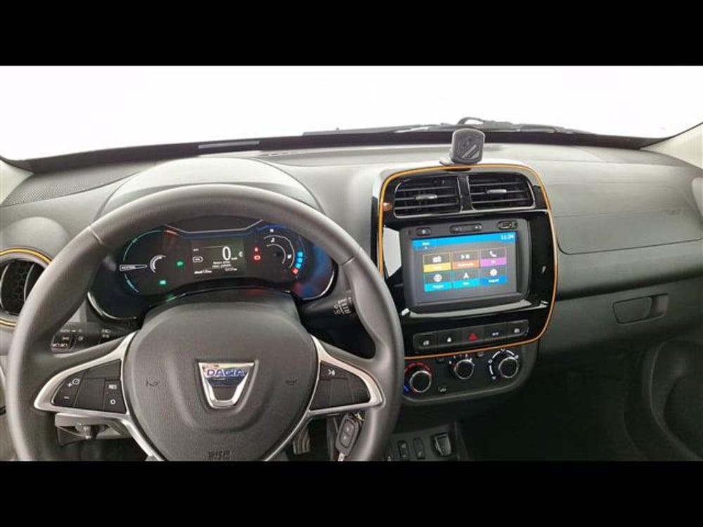 Dacia Spring usata a Milano (15)