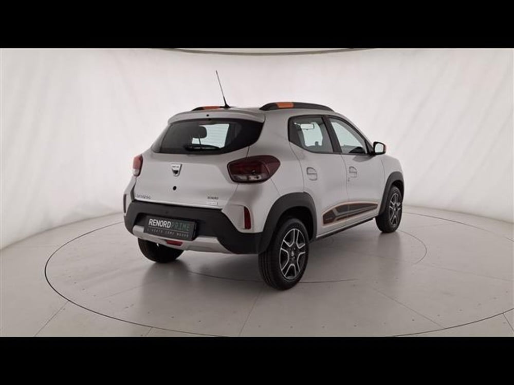 Dacia Spring usata a Milano (5)