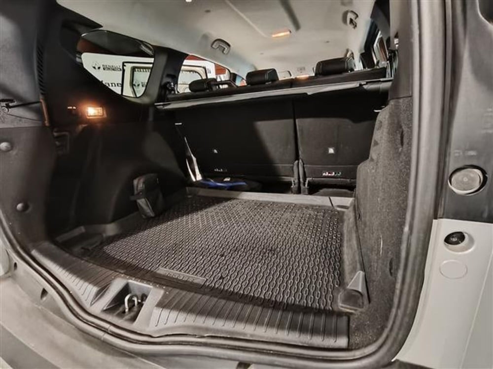 Dacia Jogger usata a Brescia (8)