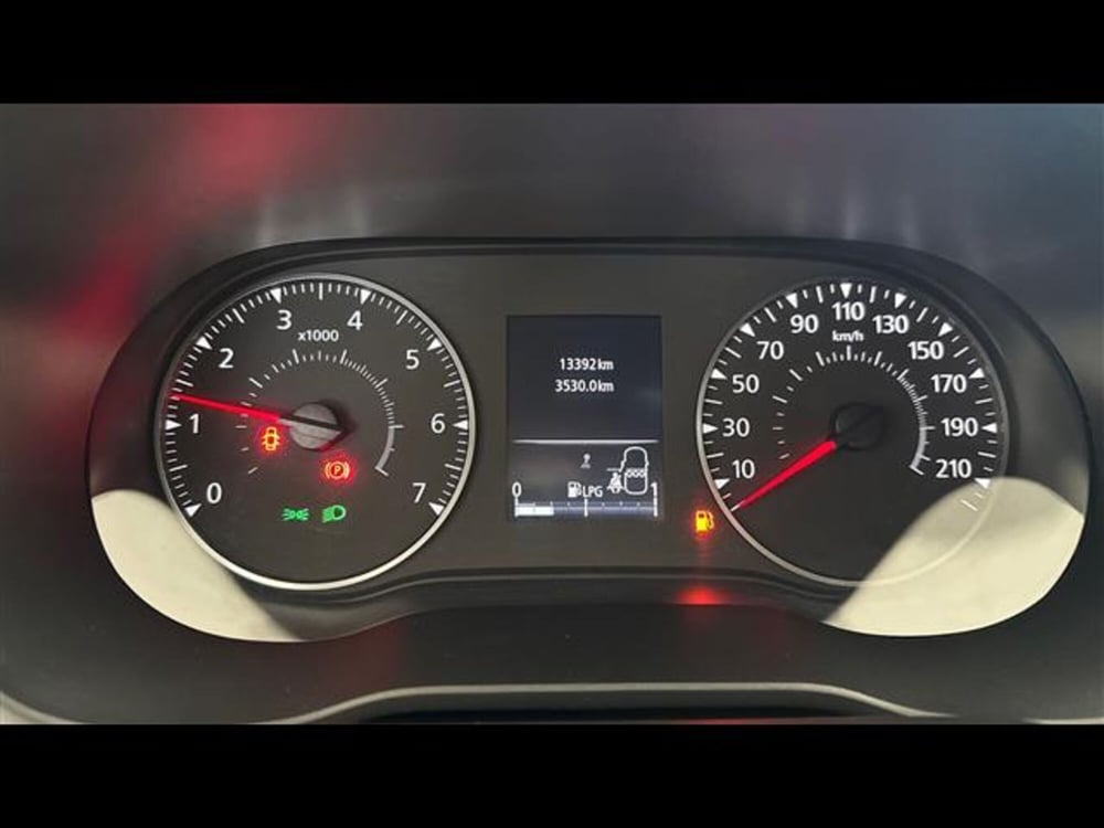 Dacia Duster usata a Viterbo (13)