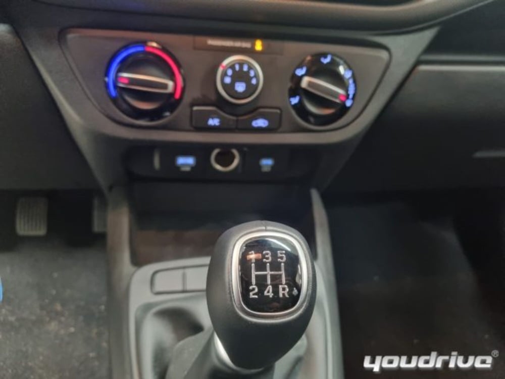 Hyundai i10 usata a Napoli (14)
