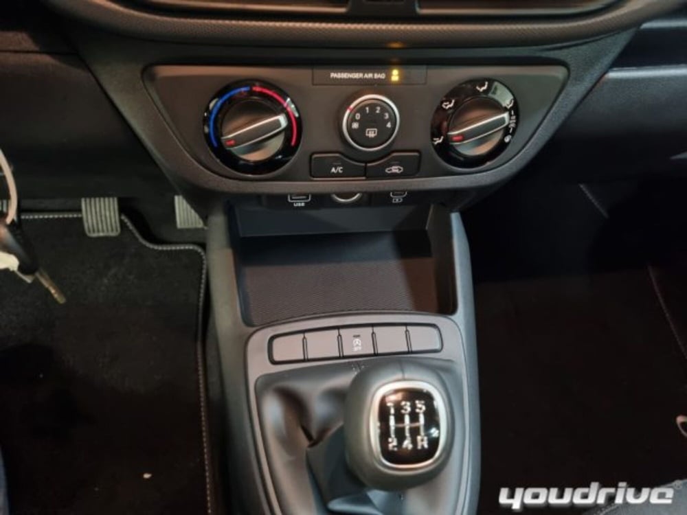 Hyundai i10 usata a Napoli (13)
