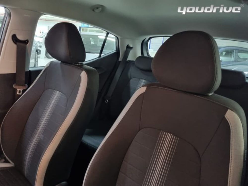 Hyundai i10 usata a Napoli (16)