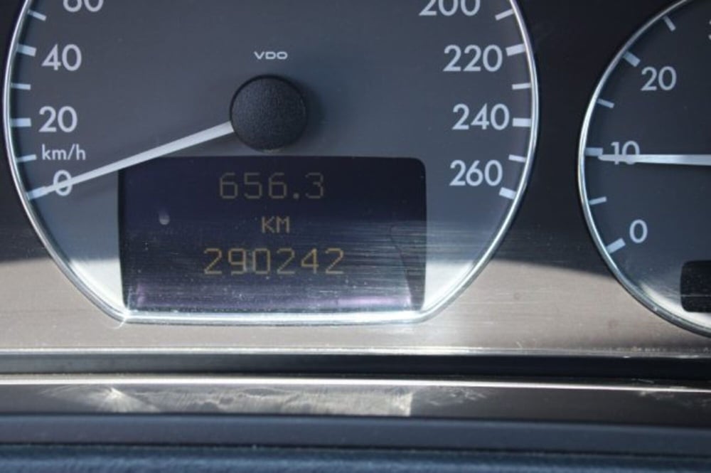 Mercedes-Benz CLK usata a Lecce (11)