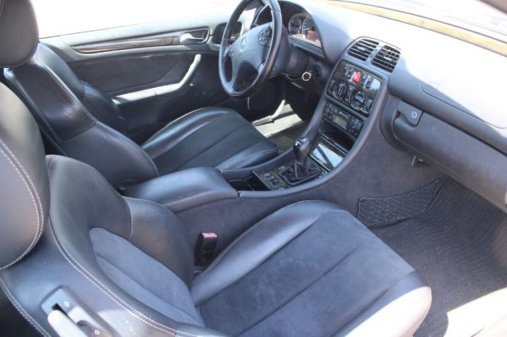 Mercedes-Benz CLK usata a Lecce (9)