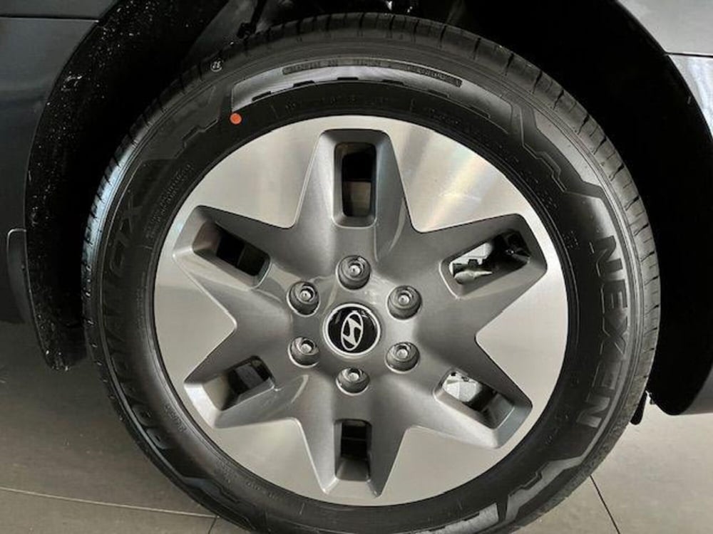 Hyundai Staria nuova a Verbano Cusio Ossola (4)
