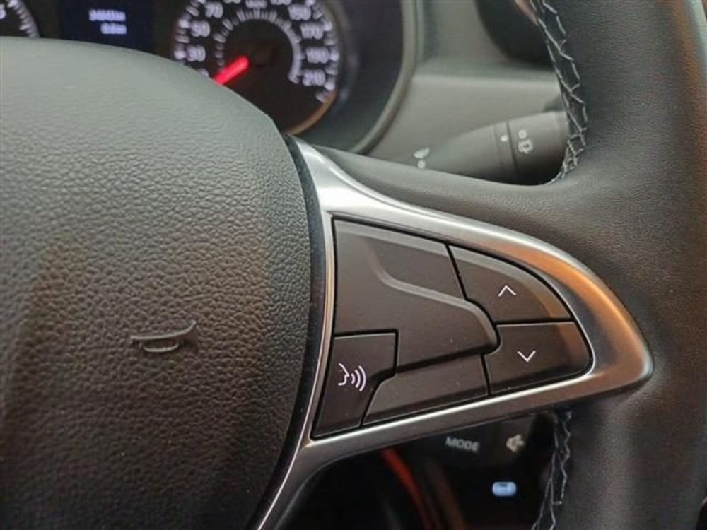 Dacia Duster usata a Cremona (14)