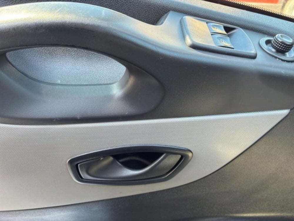 Renault Trafic Furgone usata a Ancona (13)