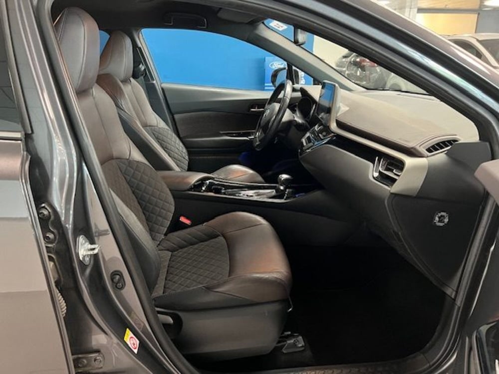 Toyota Toyota C-HR usata a Cuneo (11)