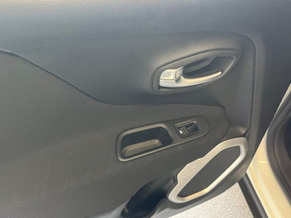 Jeep Renegade usata a Trapani (19)