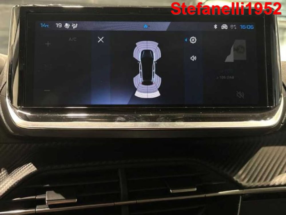 Peugeot 208 nuova a Bologna (12)
