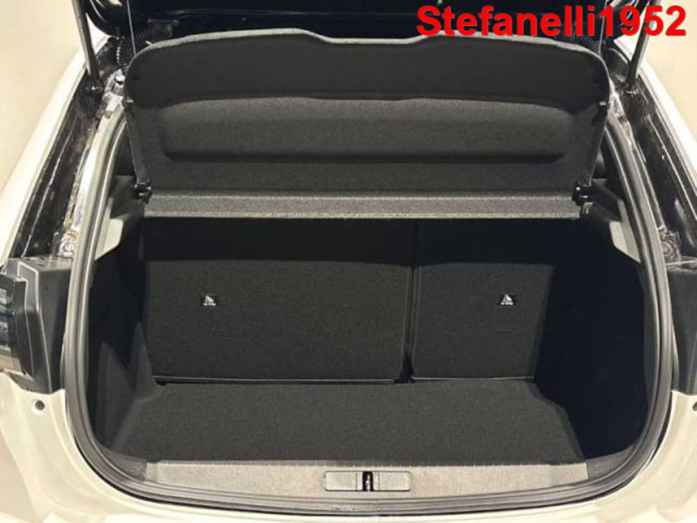 Peugeot 208 nuova a Bologna (7)