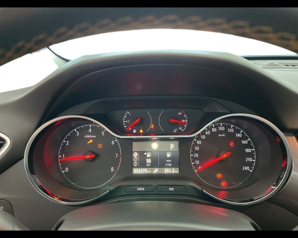 Opel Crossland X usata a Torino (3)