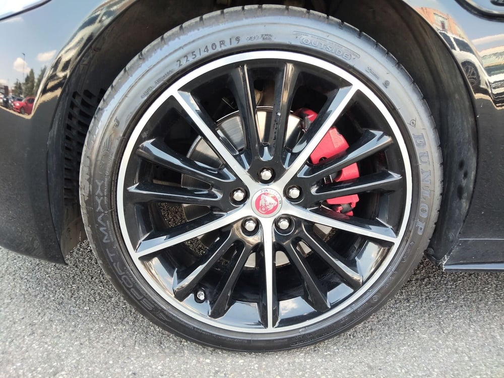 Jaguar XE usata a Modena (6)