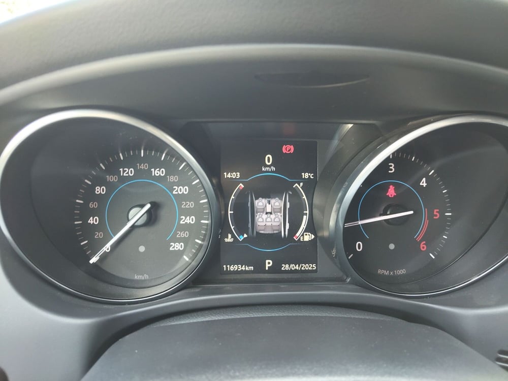 Jaguar XE usata a Modena (9)