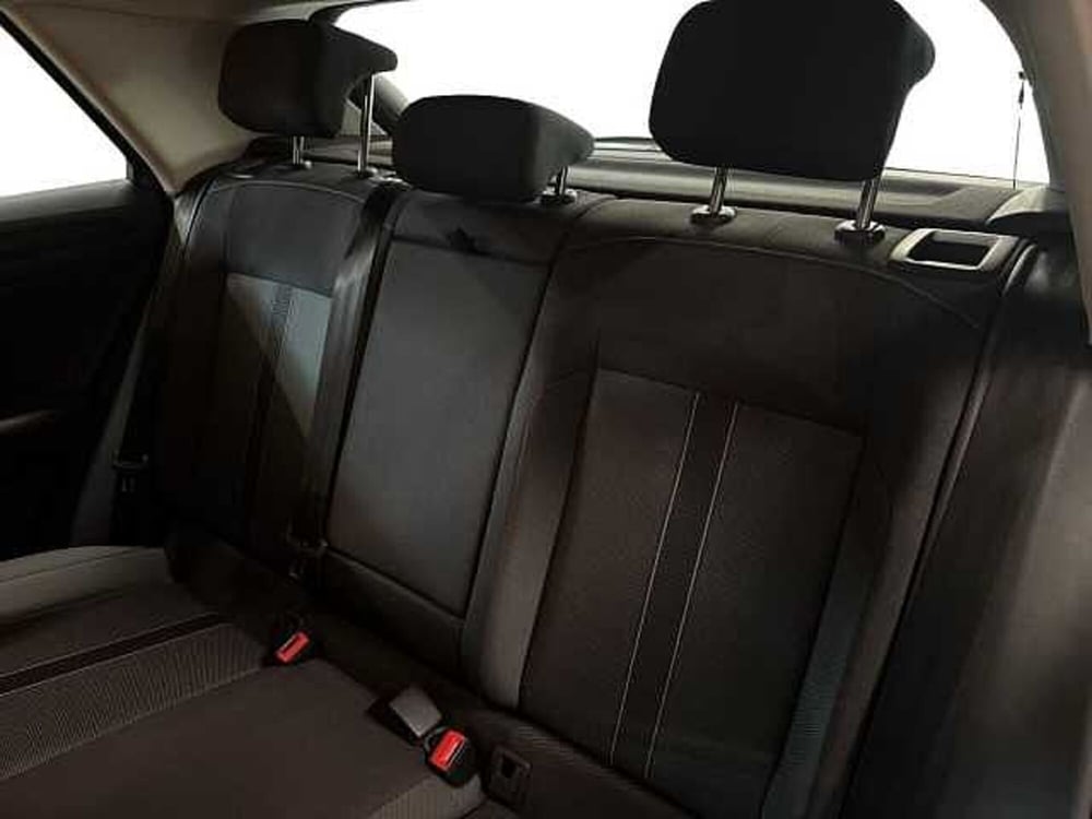 Volkswagen T-Roc usata a Prato (12)