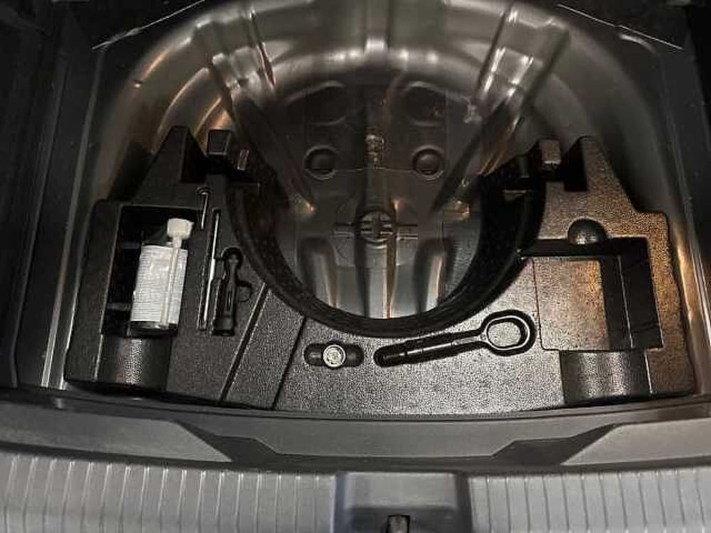 Volkswagen T-Roc usata a Prato (17)