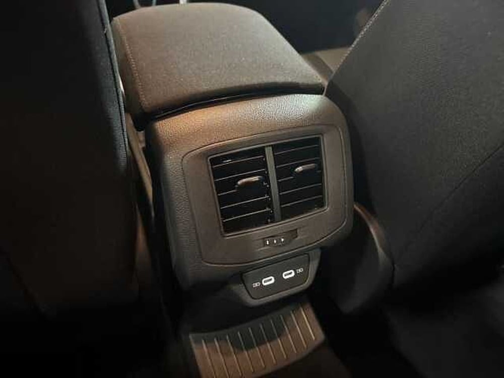 Volkswagen T-Roc usata a Prato (18)