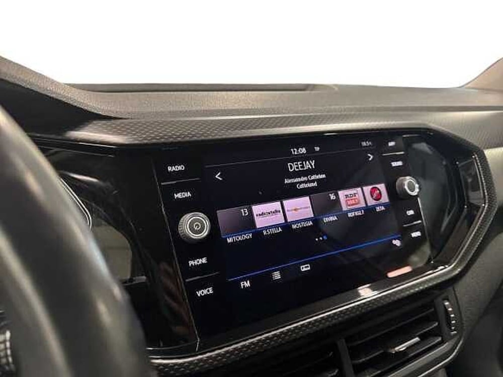Volkswagen T-Cross usata a Prato (14)