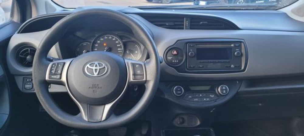 Toyota Yaris usata a Napoli (10)