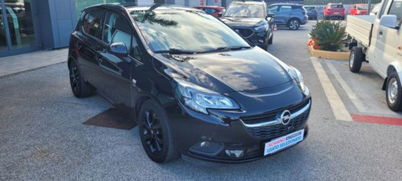 Opel Corsa usata a Napoli