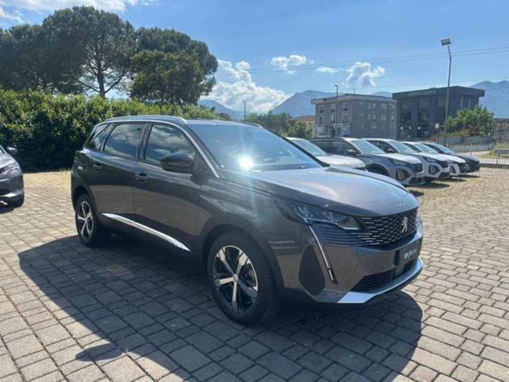 Peugeot 5008 nuova a Salerno (2)