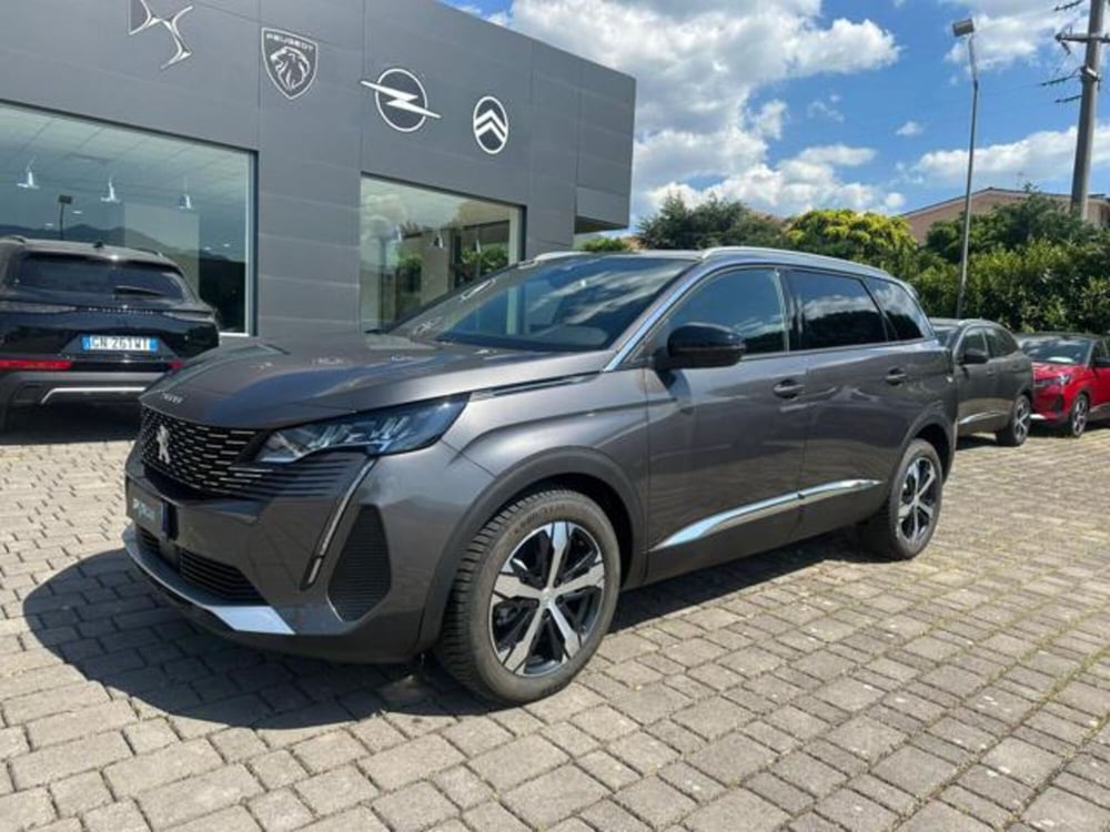 Peugeot 5008 nuova a Salerno (8)
