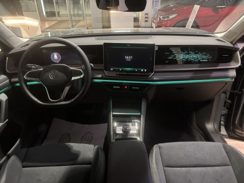 Volkswagen Tayron nuova a Vicenza (9)