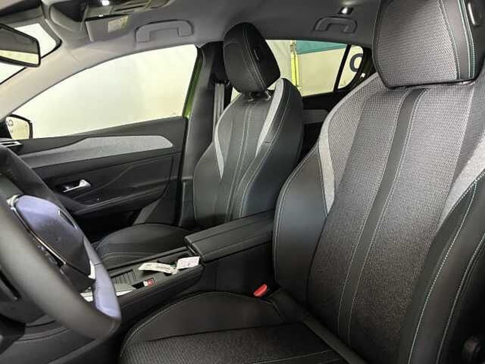 Peugeot 308 nuova a Varese (9)