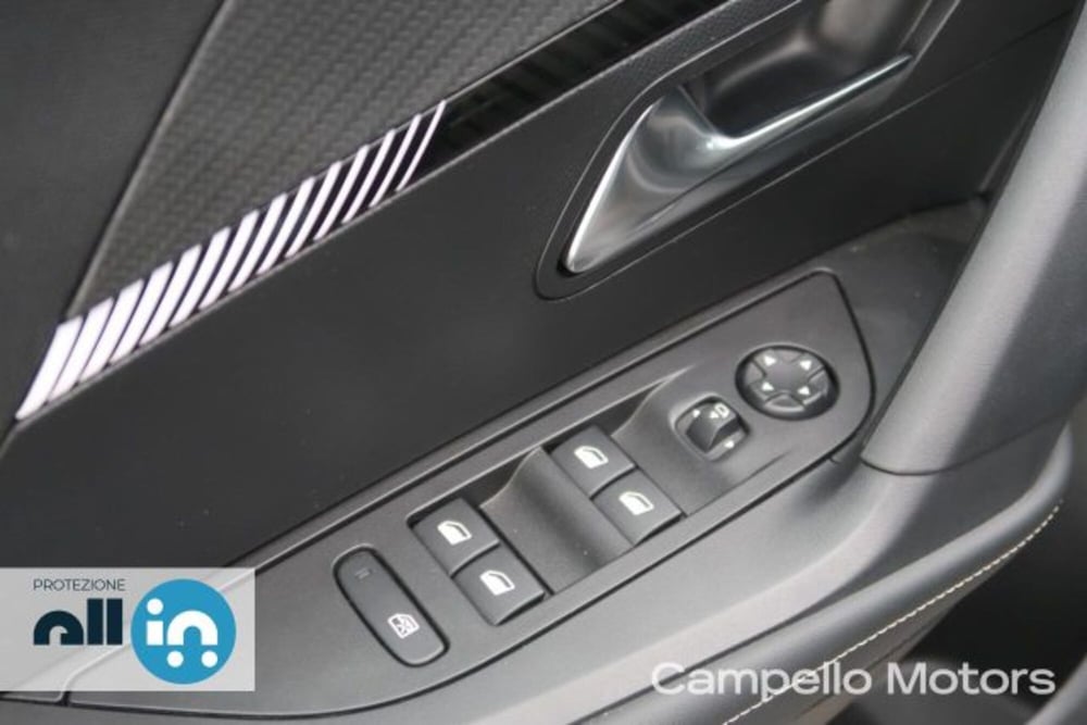 Peugeot 2008 usata a Venezia (16)