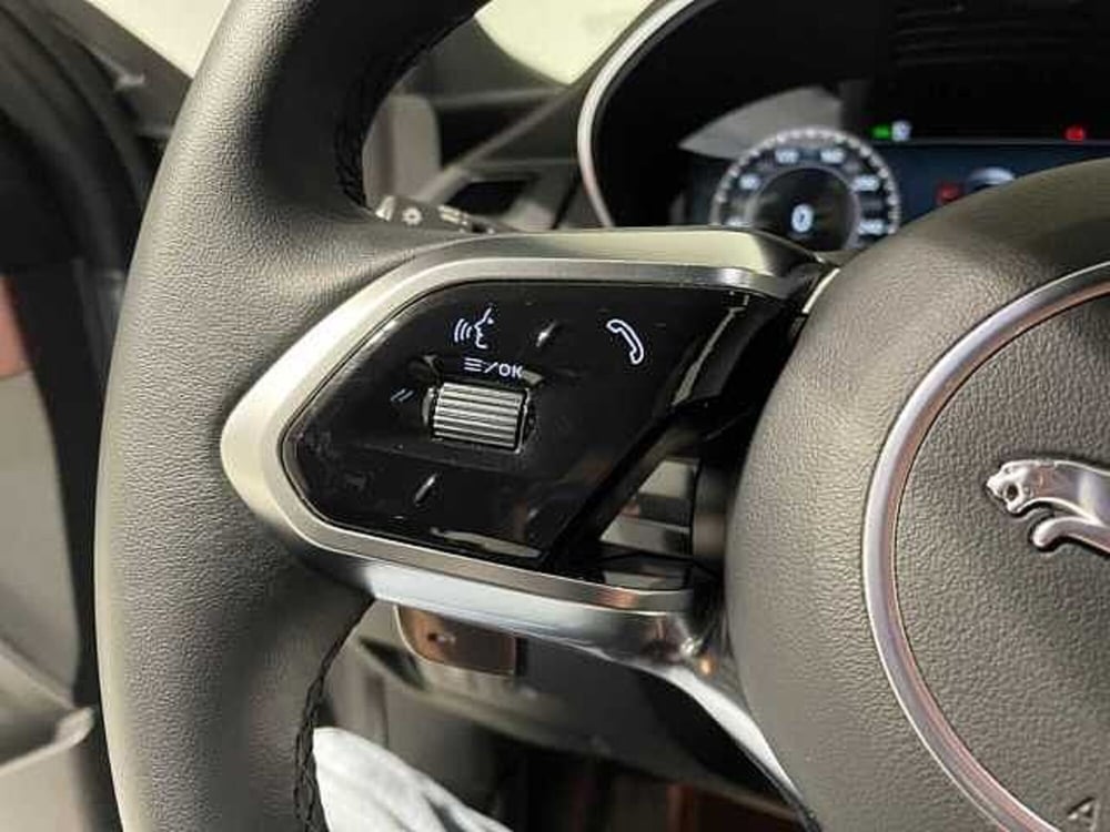 Jaguar E-Pace usata a Bologna (20)