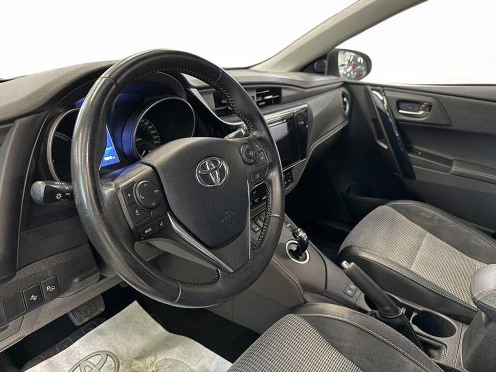 Toyota Auris Station Wagon usata a Monza e Brianza (12)