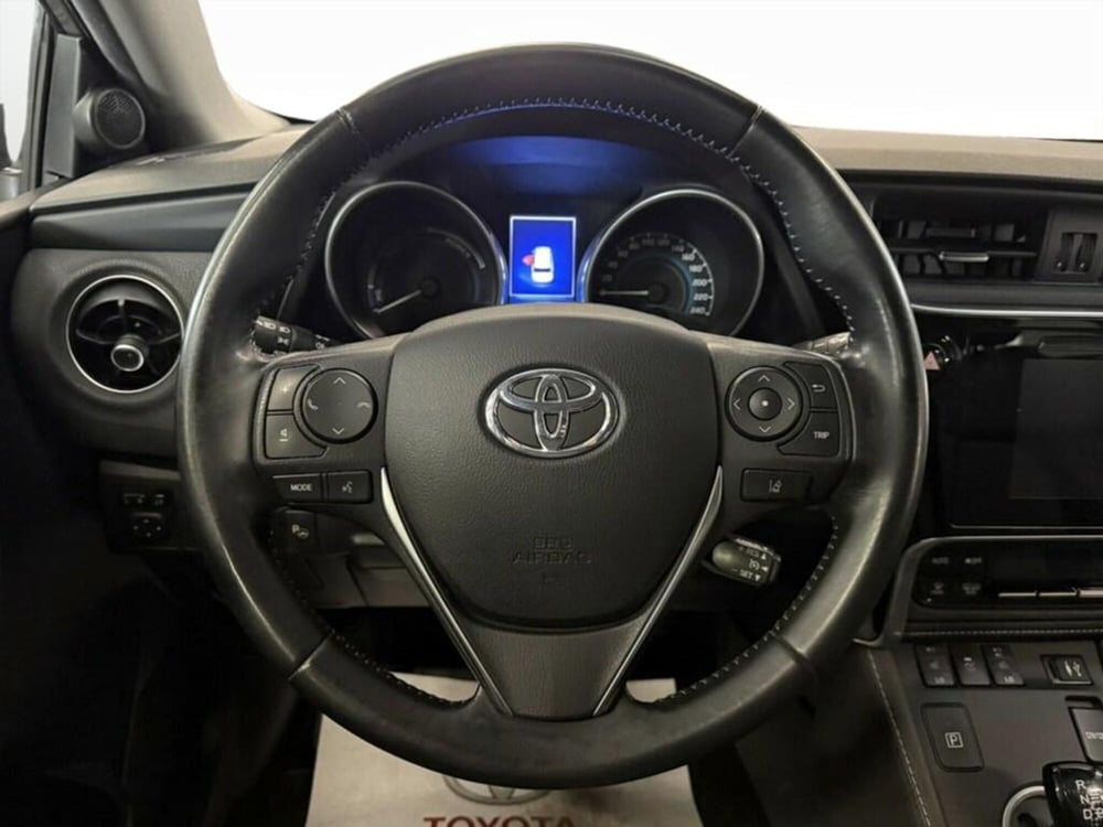Toyota Auris Station Wagon usata a Monza e Brianza (8)