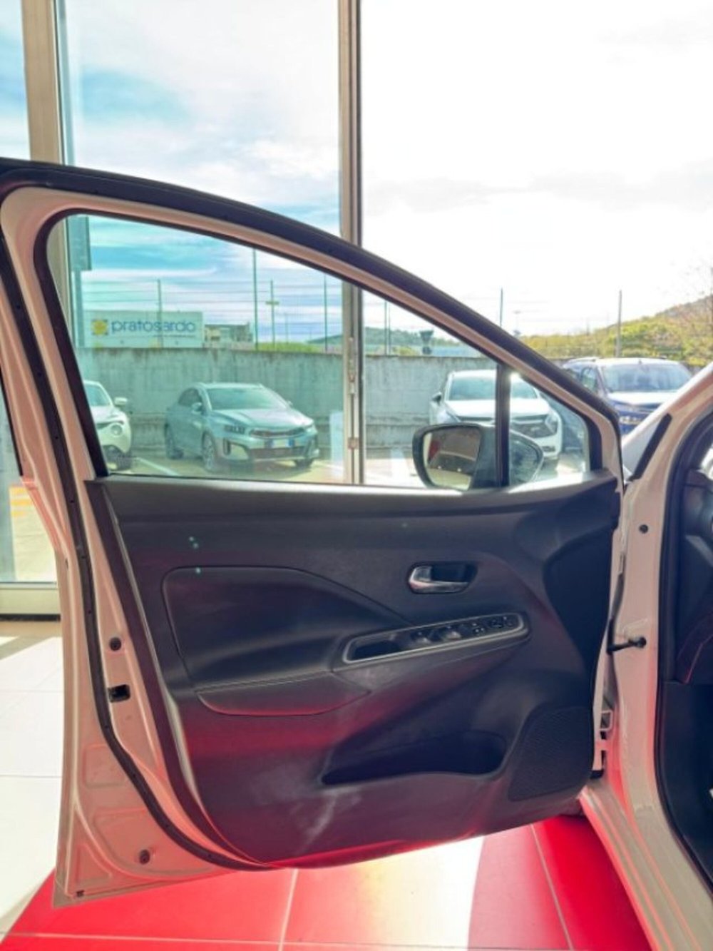 Nissan Micra usata a Sassari (6)