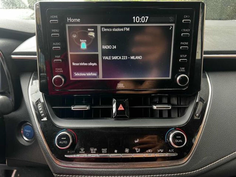 Toyota Corolla Touring Sports usata a Sassari (10)
