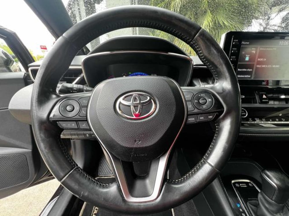 Toyota Corolla Touring Sports usata a Sassari (13)