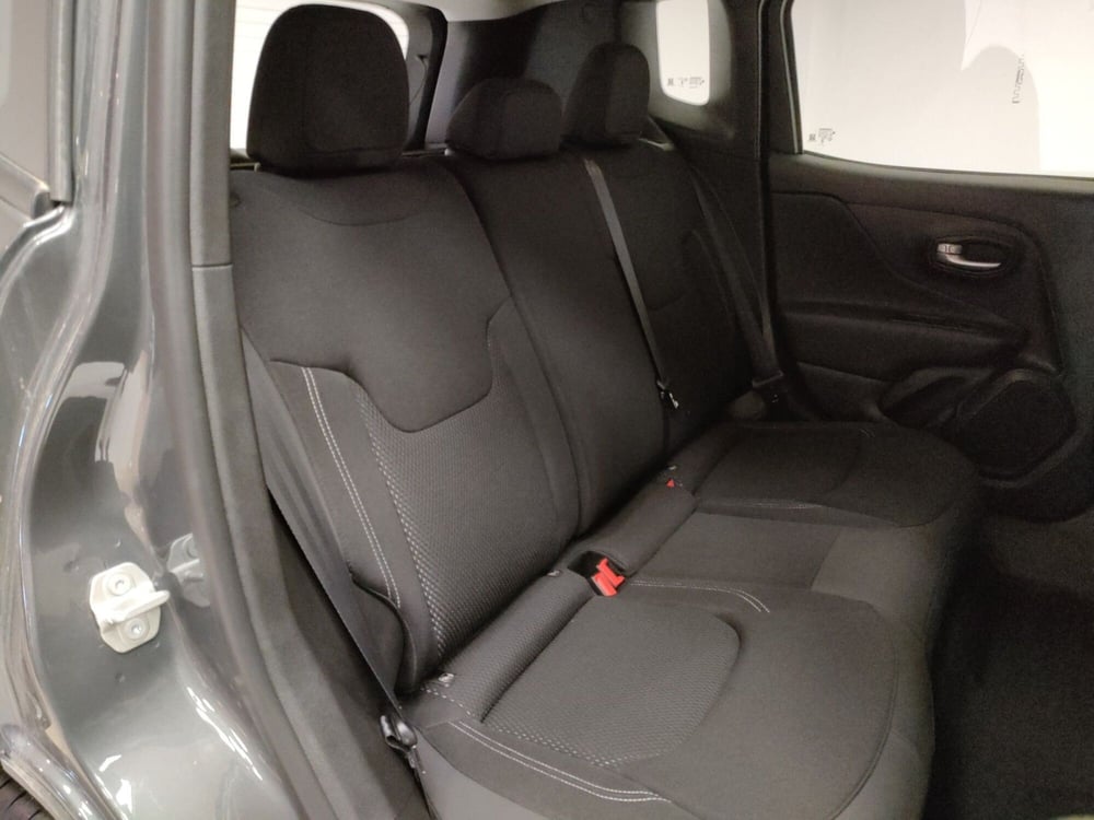 Jeep Renegade nuova a Teramo (14)