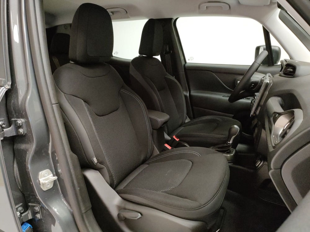Jeep Renegade nuova a Teramo (15)