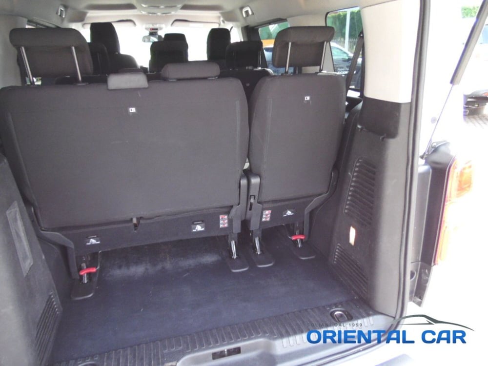 Toyota Proace Verso usata a La Spezia (11)