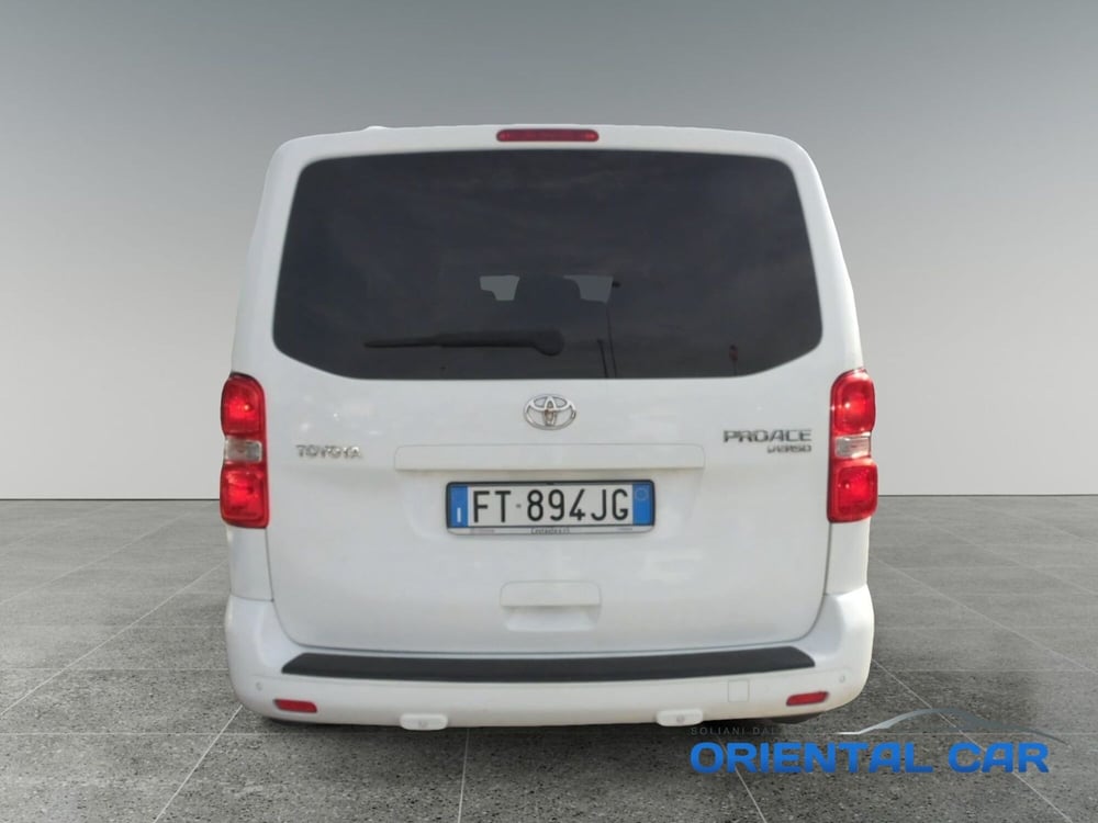 Toyota Proace Verso usata a La Spezia (5)