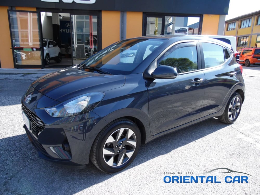 Hyundai i10 usata a La Spezia (18)