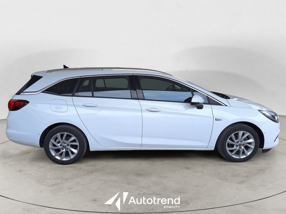 Opel Astra Station Wagon usata a Bari (5)