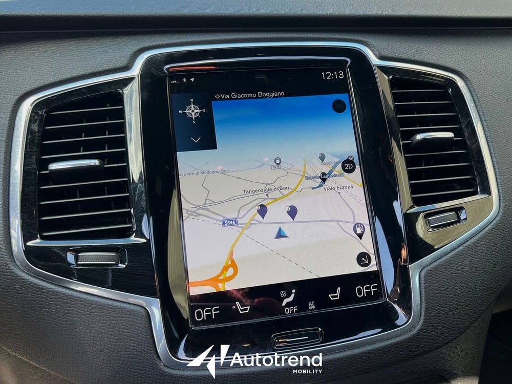 Volvo XC90 usata a Bari (11)