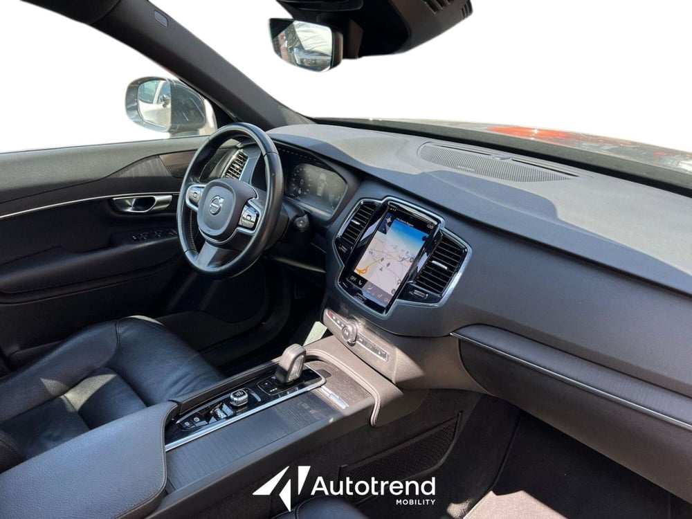 Volvo XC90 usata a Bari (8)