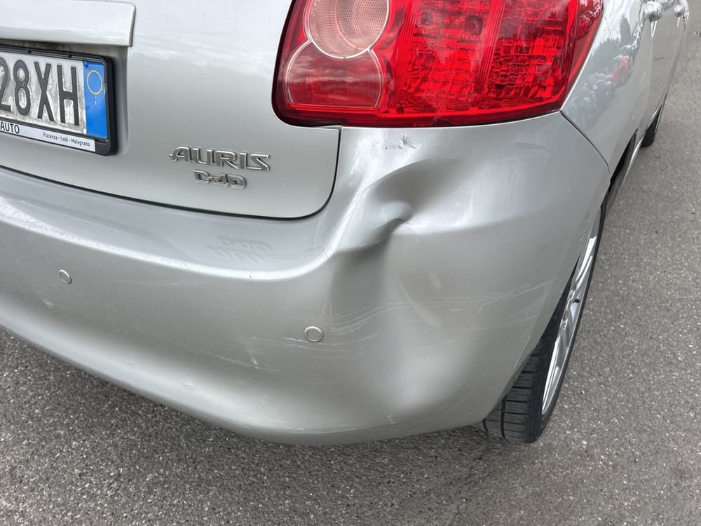 Toyota Auris usata a Piacenza (11)